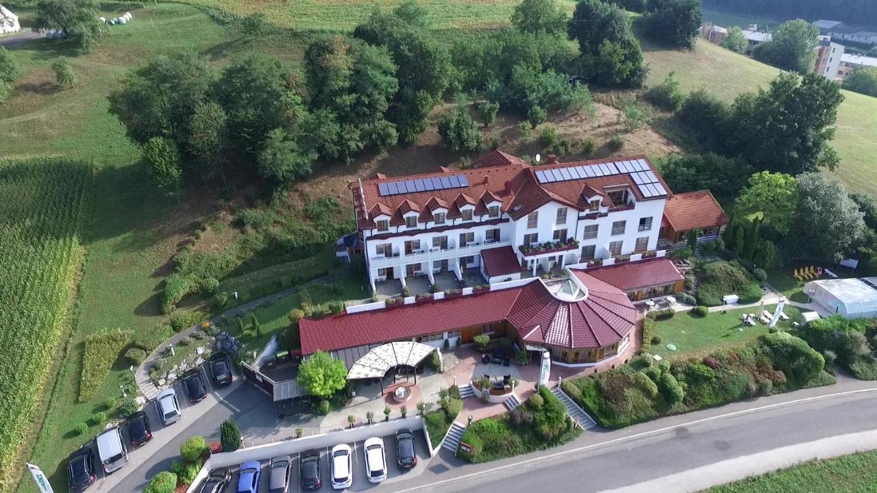 Vitalhotel Krainz Лойперсдорф-бай-Фюрстенфельд Экстерьер фото