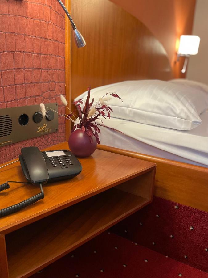 Vitalhotel Krainz Лойперсдорф-бай-Фюрстенфельд Экстерьер фото