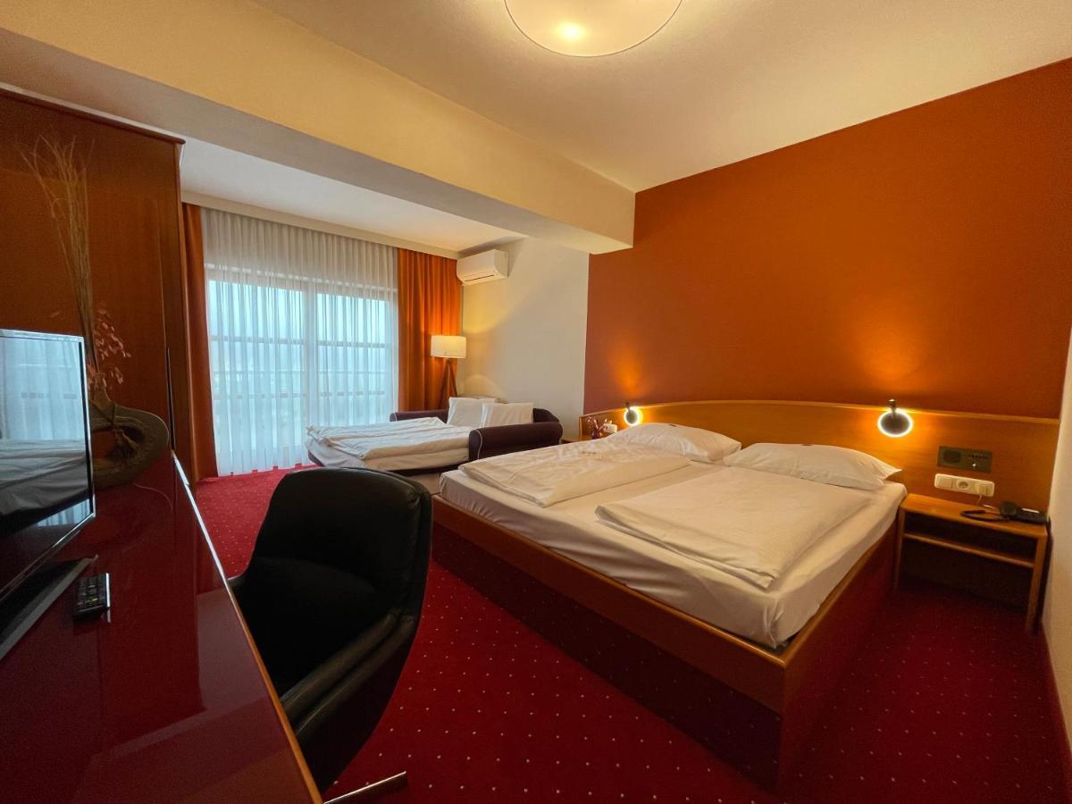 Vitalhotel Krainz Лойперсдорф-бай-Фюрстенфельд Экстерьер фото