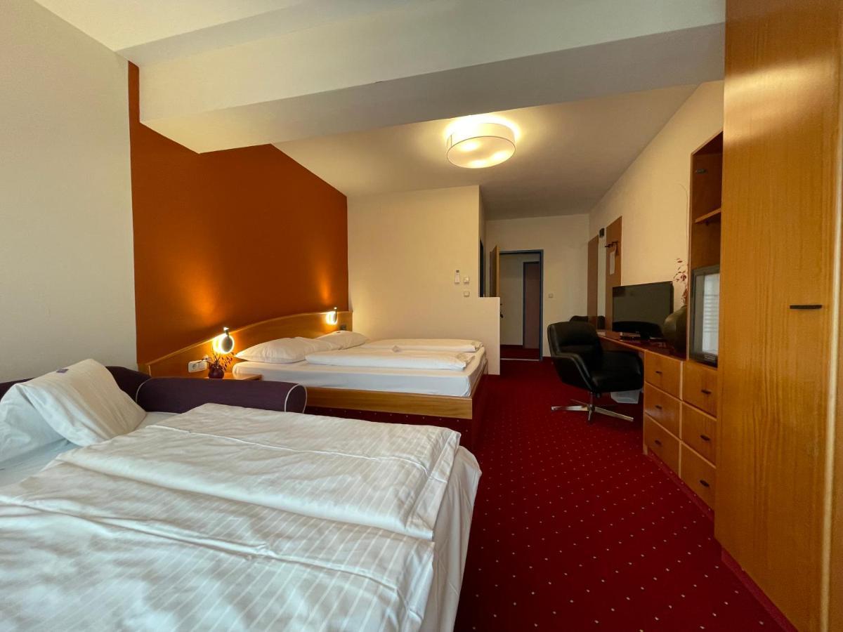Vitalhotel Krainz Лойперсдорф-бай-Фюрстенфельд Экстерьер фото