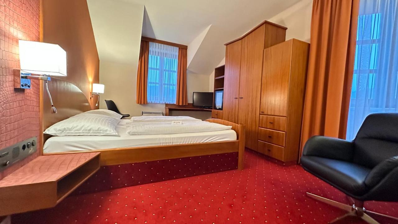 Vitalhotel Krainz Лойперсдорф-бай-Фюрстенфельд Экстерьер фото
