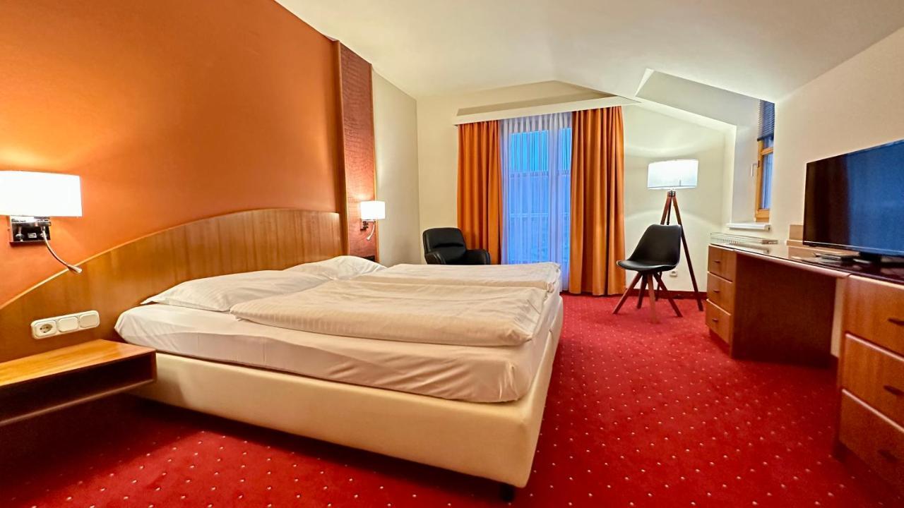 Vitalhotel Krainz Лойперсдорф-бай-Фюрстенфельд Экстерьер фото