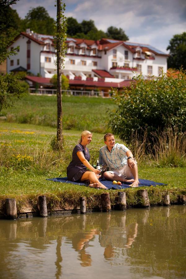 Vitalhotel Krainz Лойперсдорф-бай-Фюрстенфельд Экстерьер фото