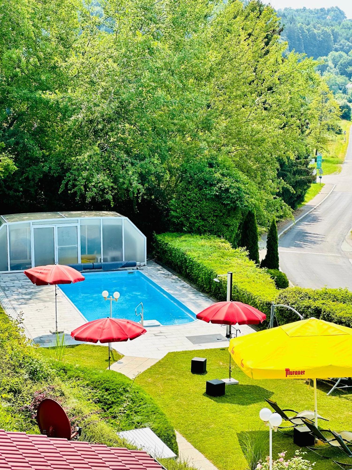Vitalhotel Krainz Лойперсдорф-бай-Фюрстенфельд Экстерьер фото